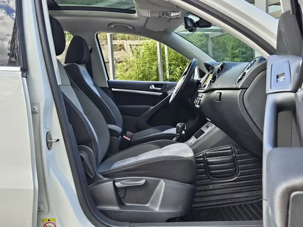 Tiguan 2.0 TSI 4 WD Standard