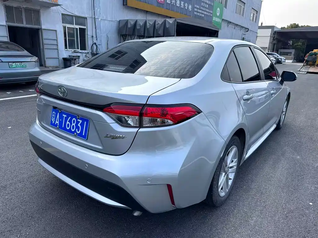 Levin 雷凌 2021款 TNGA 1.5 L CVT领先版