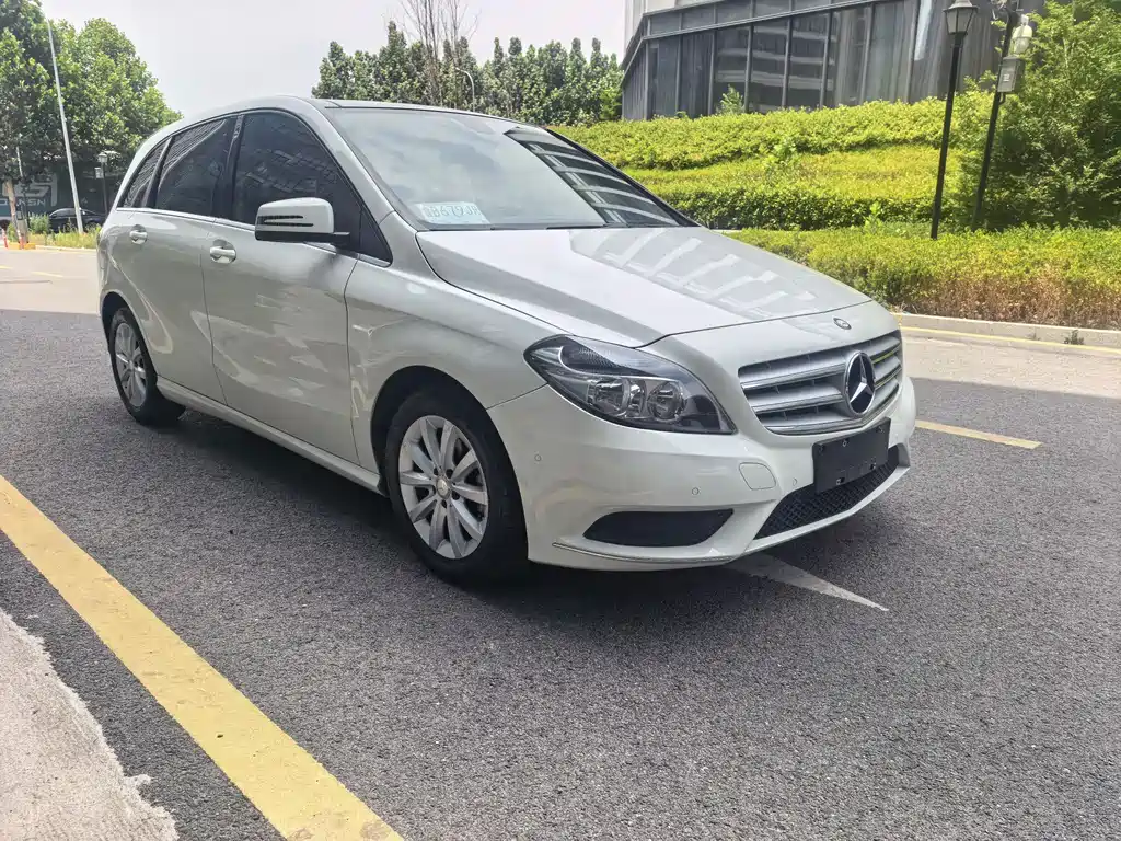 Mercedes-Benz B-Class B 180