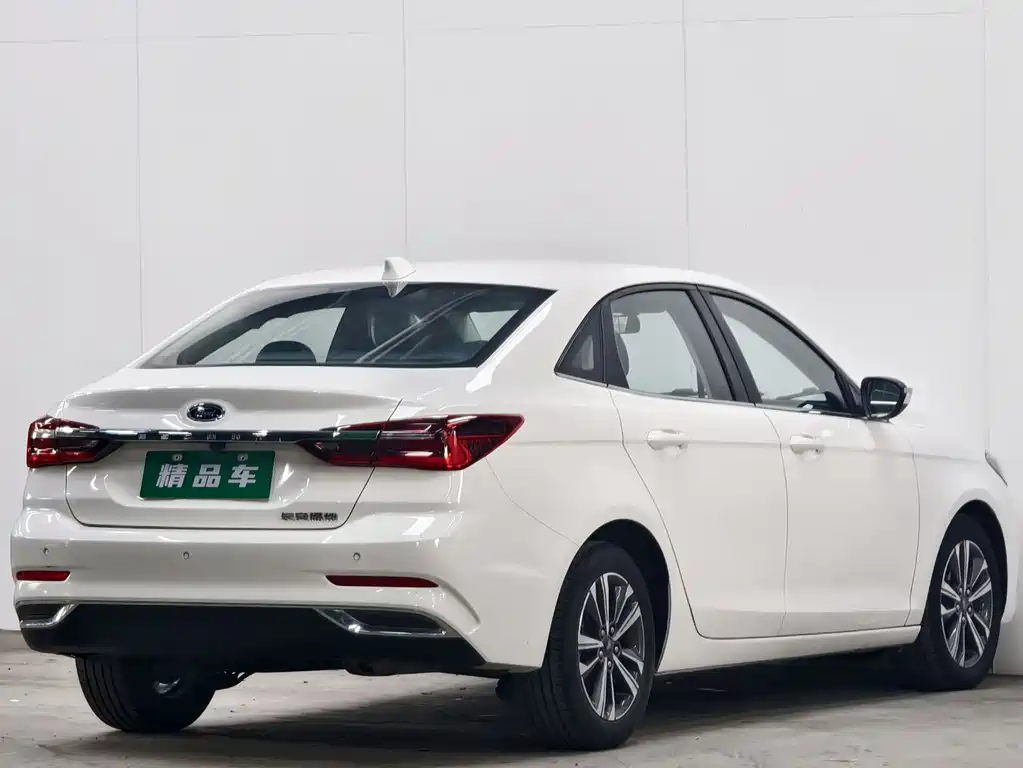 Escort 1.5 L Auto Diamond
