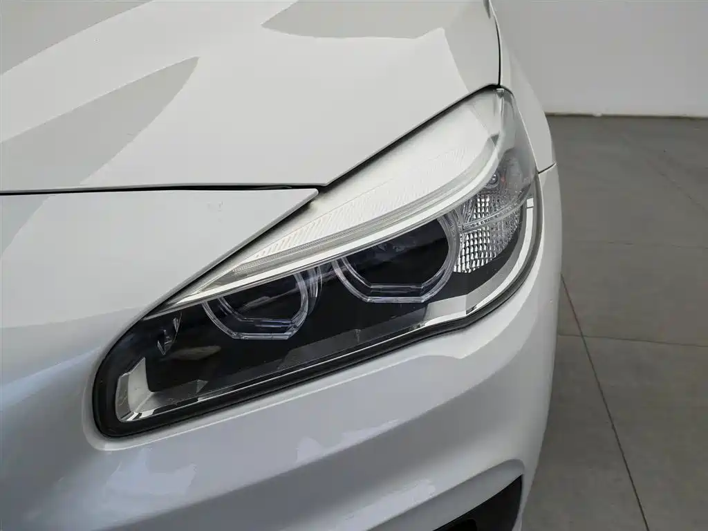 BMW 2 Series Active Tourer 218 i Leading