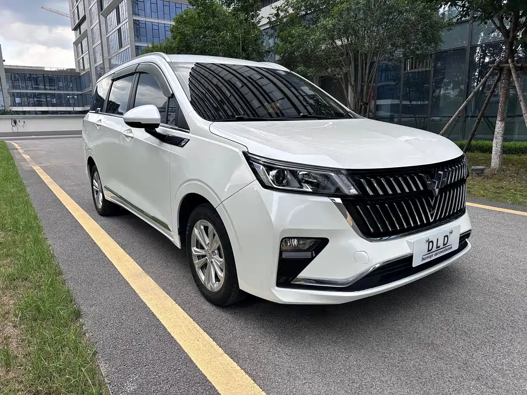 Wuling Jiachen 1.5 T CVT Smart Enjoyment Luxury