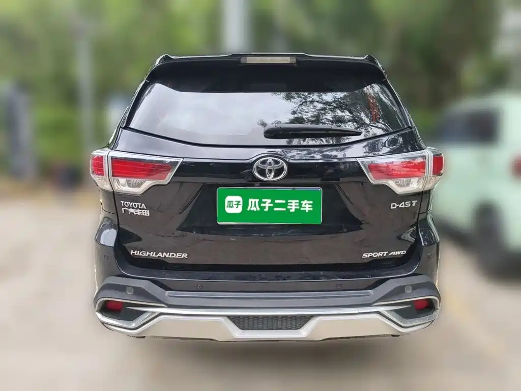 Highlander 2.0 T 4 WD Luxury 7-seat