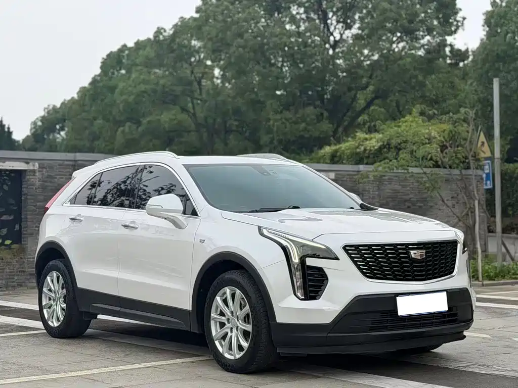 Cadillac XT4 Facelift 28 T 2 WD Tech