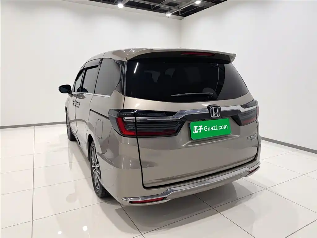 Elysion 2.0 L e:HEV Supreme