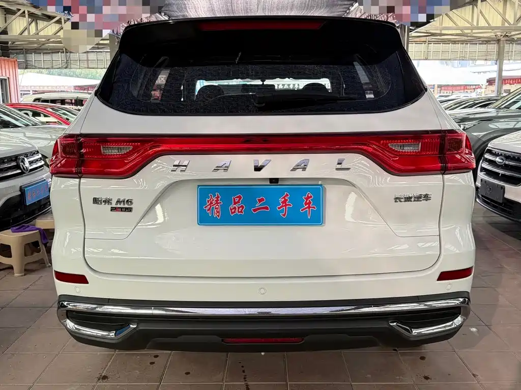 Haval M6 PLUS 1.5 T DCT Luxury Connected