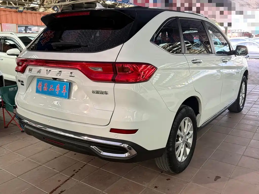 Haval M6 PLUS 1.5 T DCT Luxury Connected