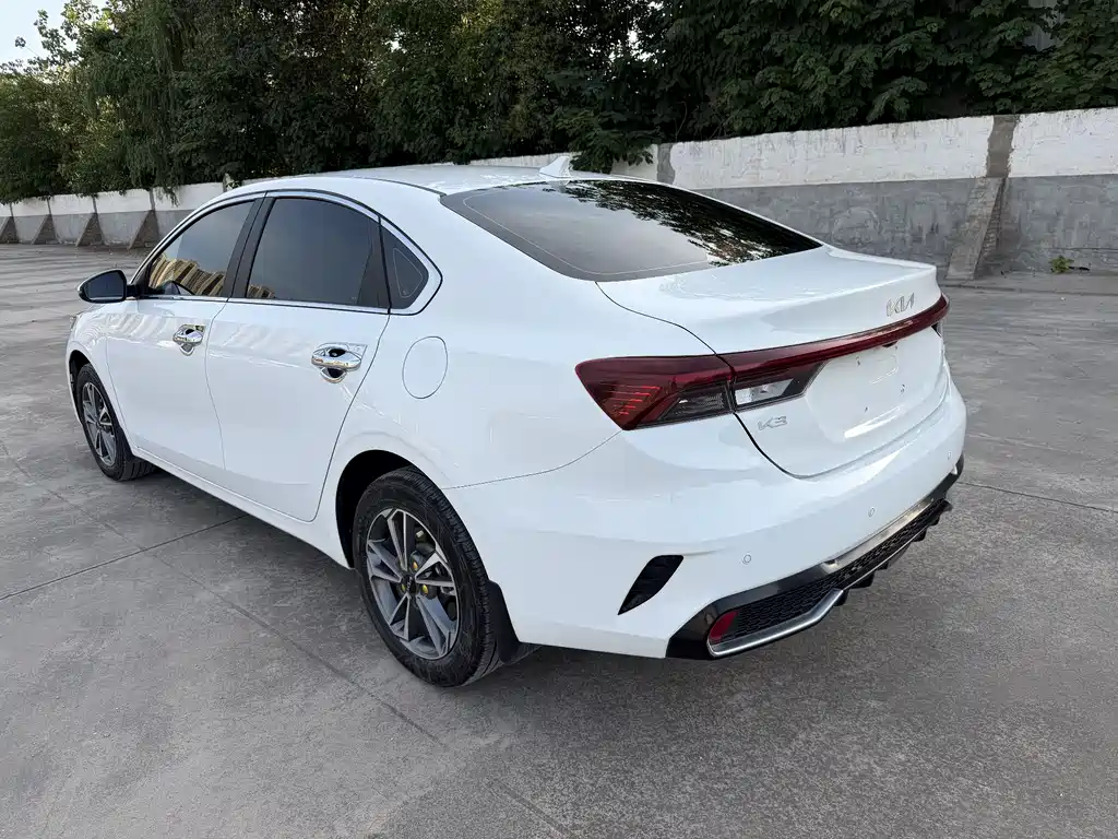 Kia K3 1.5 L CVT Luxury