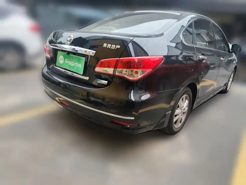 Sylphy Classic 1.6 XE+ CVT Leading