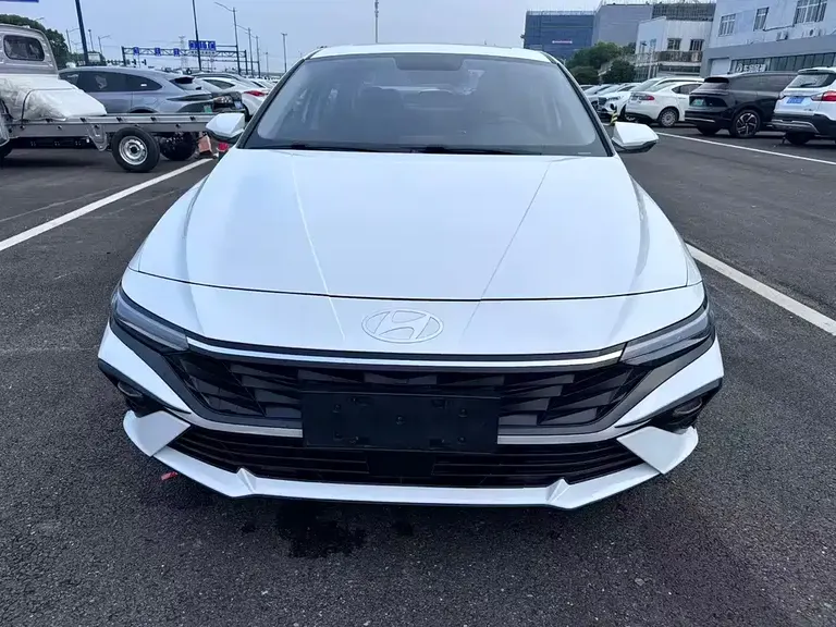 Hyundai Elantra 1.5 L CVT GLX Elite