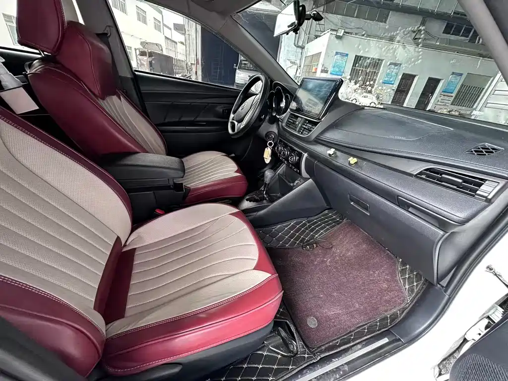 YARiS L Zhixuan Zhixuan X 1.5 L CVT Leading