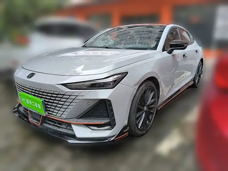 Changan UNI-V 1.5 T Sport