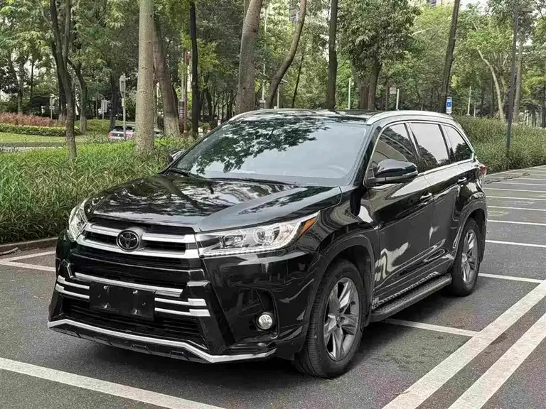 Toyota Highlander 2.0 T 4 WD Luxury 7-seat CN-V