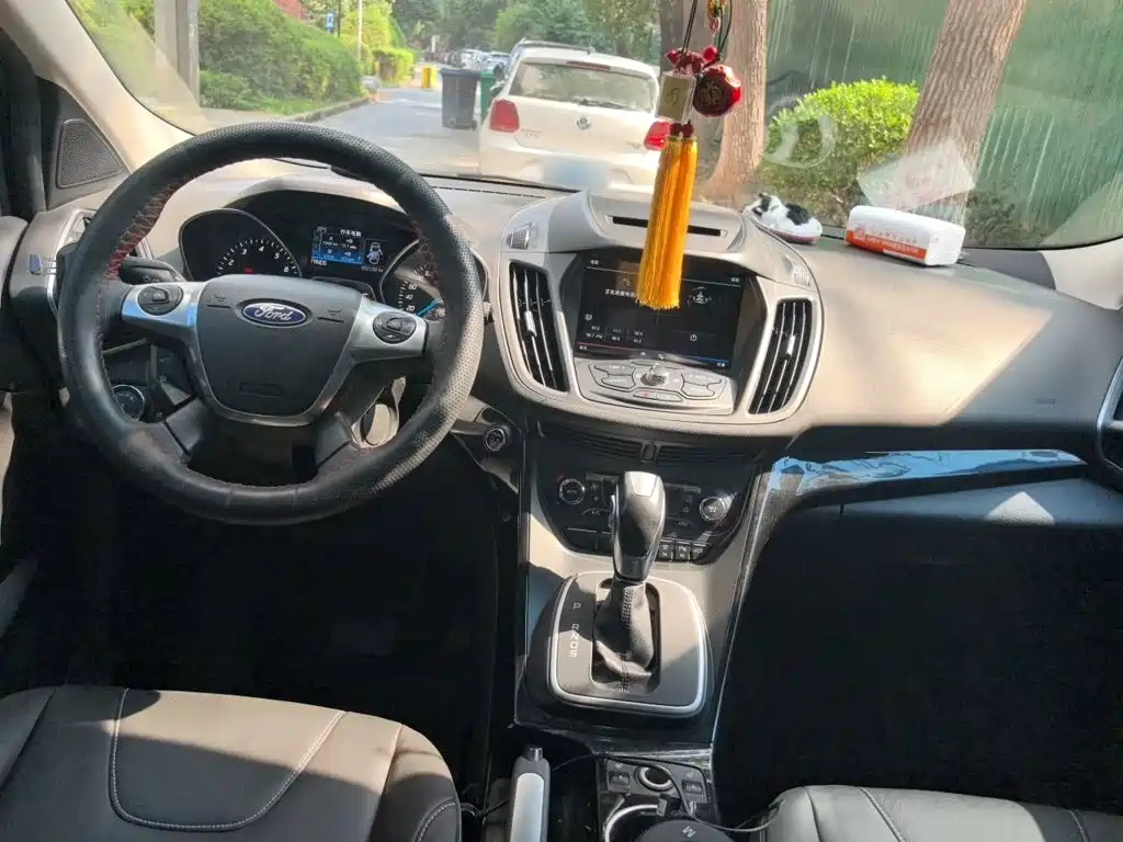 Kuga 2.0 L GTDi 4 WD Sport