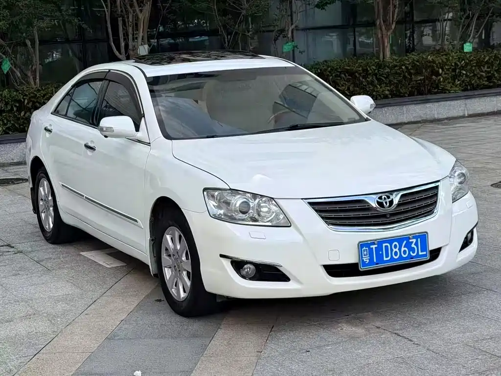 Camry 240 G Luxury