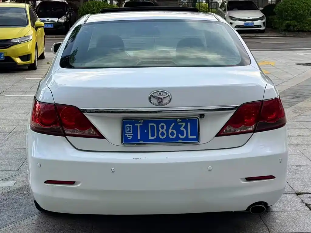 Camry 240 G Luxury