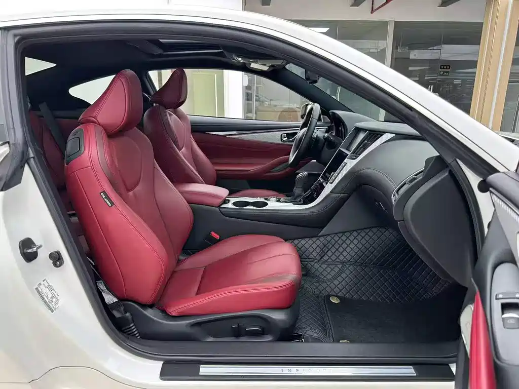 Infiniti Q60 S 2.0 T Luxury Sport