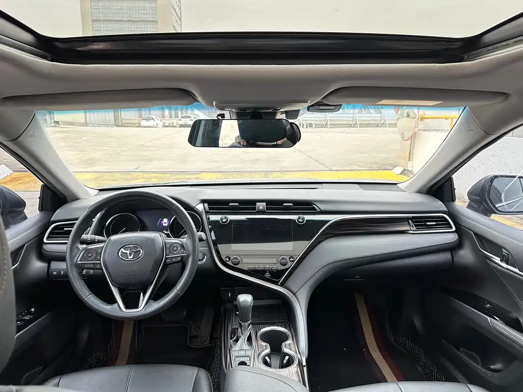 Camry 2.5 G Luxury CN-VI