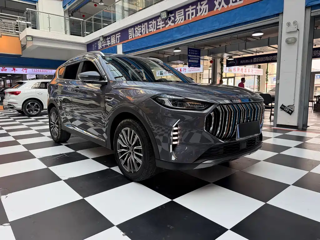 Jetour X70 PLUS 1.5 T DCT Brave PLUS 7-seat