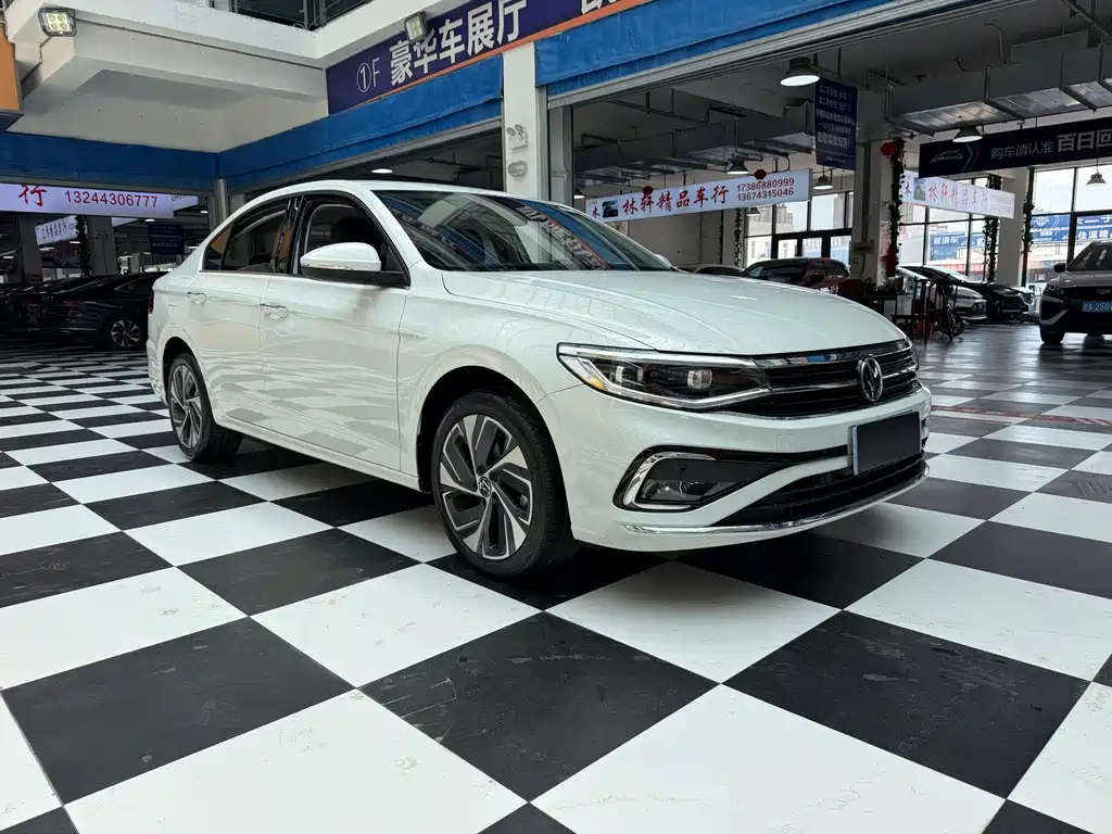 Bora 200 TSI DSG Joy Travel PRO