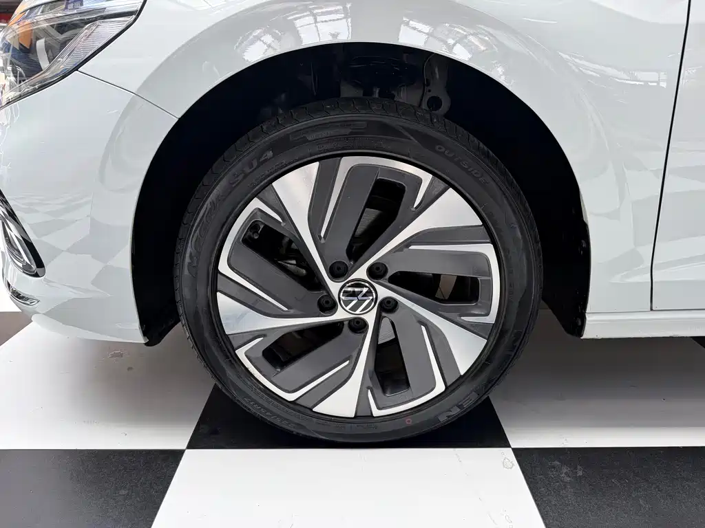 Bora 200 TSI DSG Joy Travel PRO