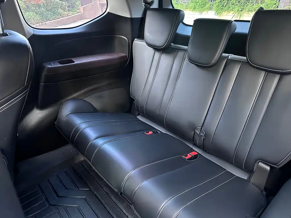 GAC Trumpchi M6 传祺M6 2023款 PRO 270 T DCT尊贵版