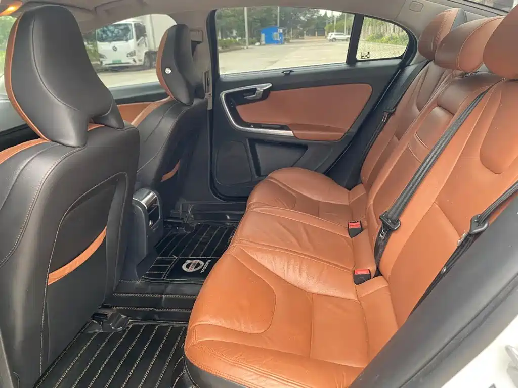 Volvo S60 S60 L T5 Smart Control