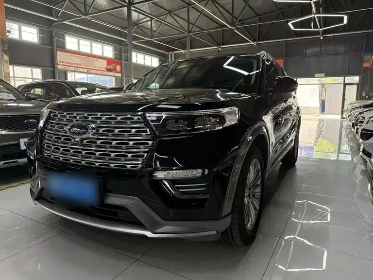 Ford Explorer EcoBoost 285 4 WD Titanium 6-seat