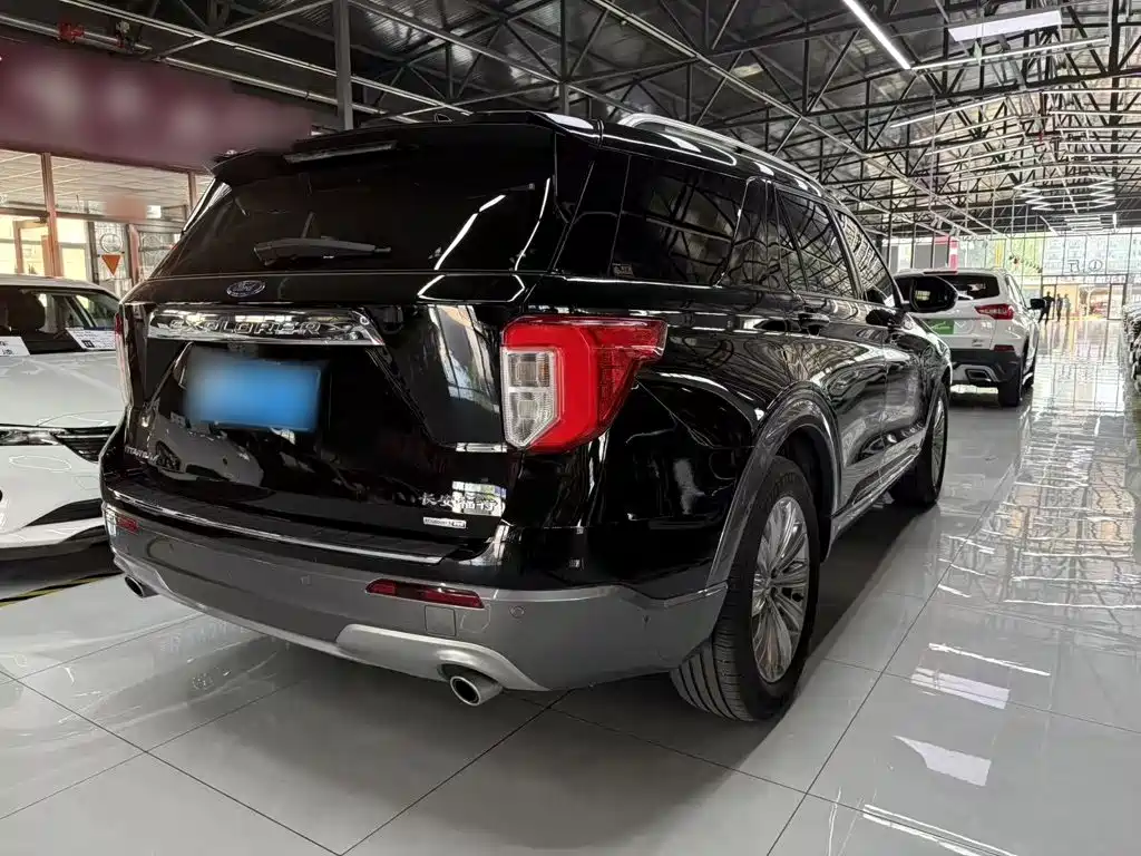 Explorer EcoBoost 285 4 WD Titanium 6-seat