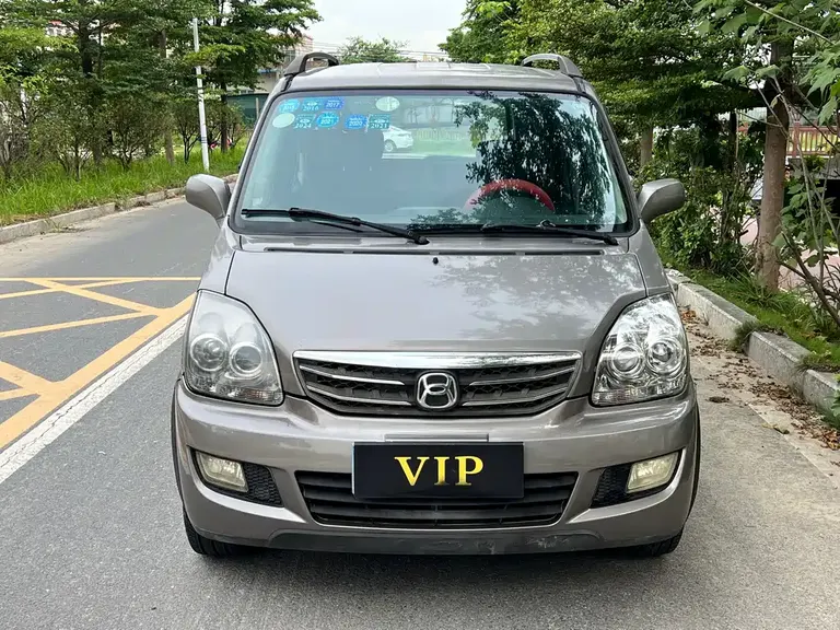 Suzuki Beidouxing X5 1.4 L Navigator CN-V