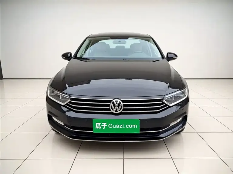 Volkswagen Magotan 330 TSI DSG Leading