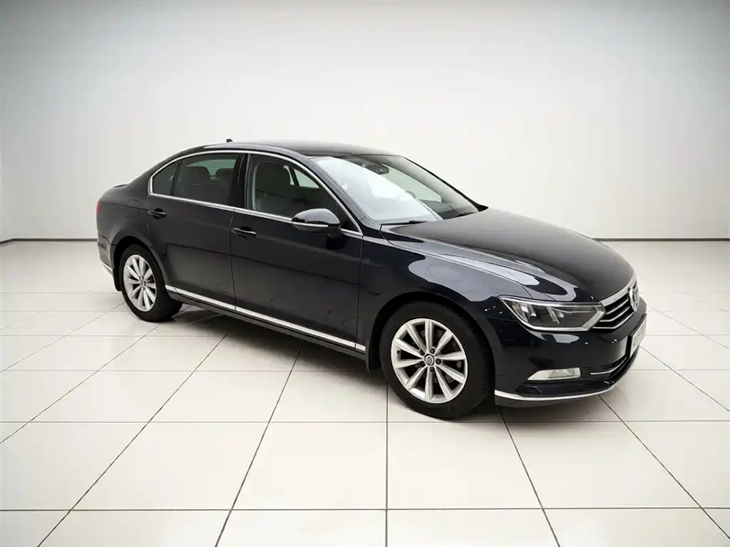 Magotan 330 TSI DSG Leading