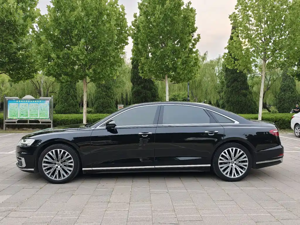 Audi A8 Plus A8 L 50 TFSI quattro Luxury