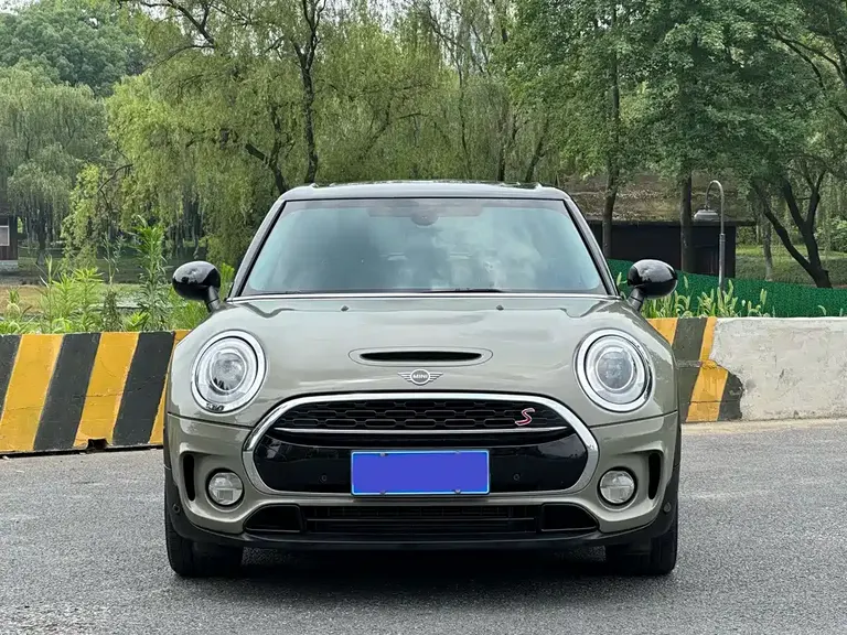 MINI CLUBMAN 2.0 T COOPER S Artist