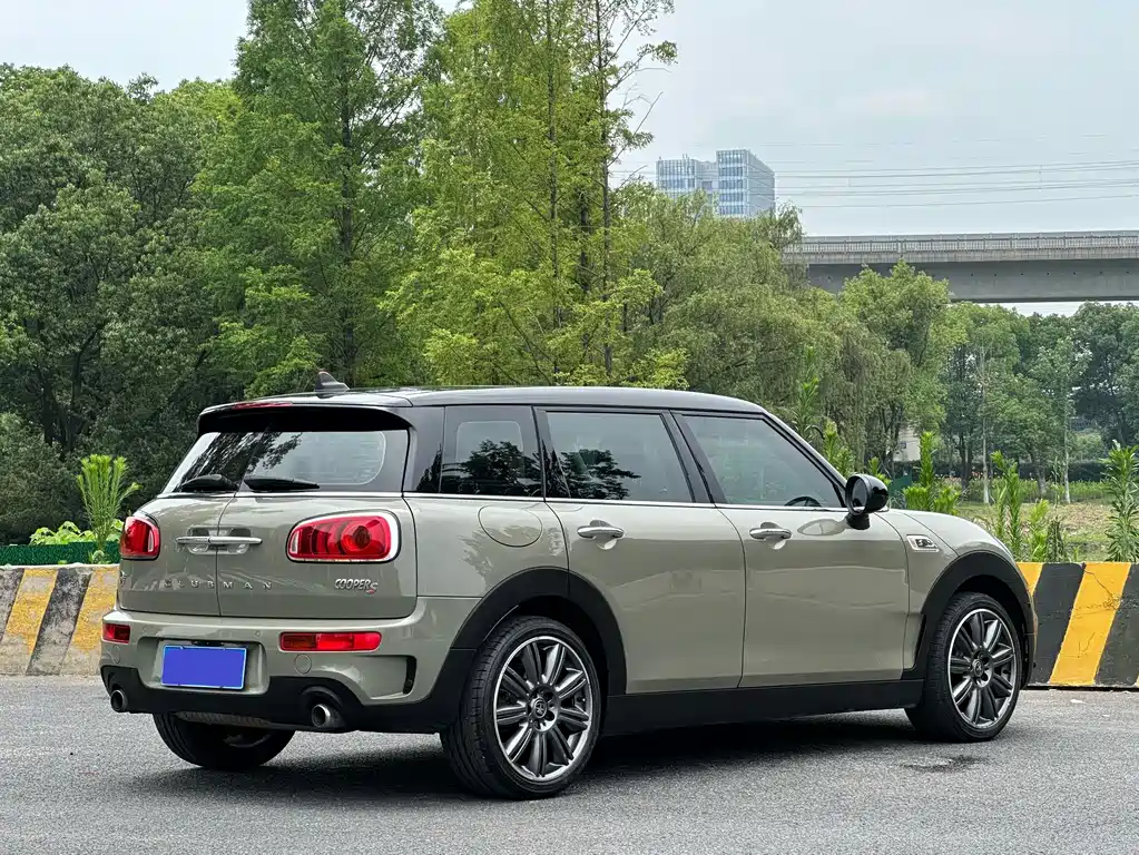 MINI CLUBMAN 2.0 T COOPER S Artist