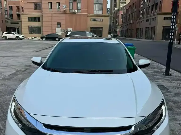 Honda Civic 220 TURBO CVT Distinguished