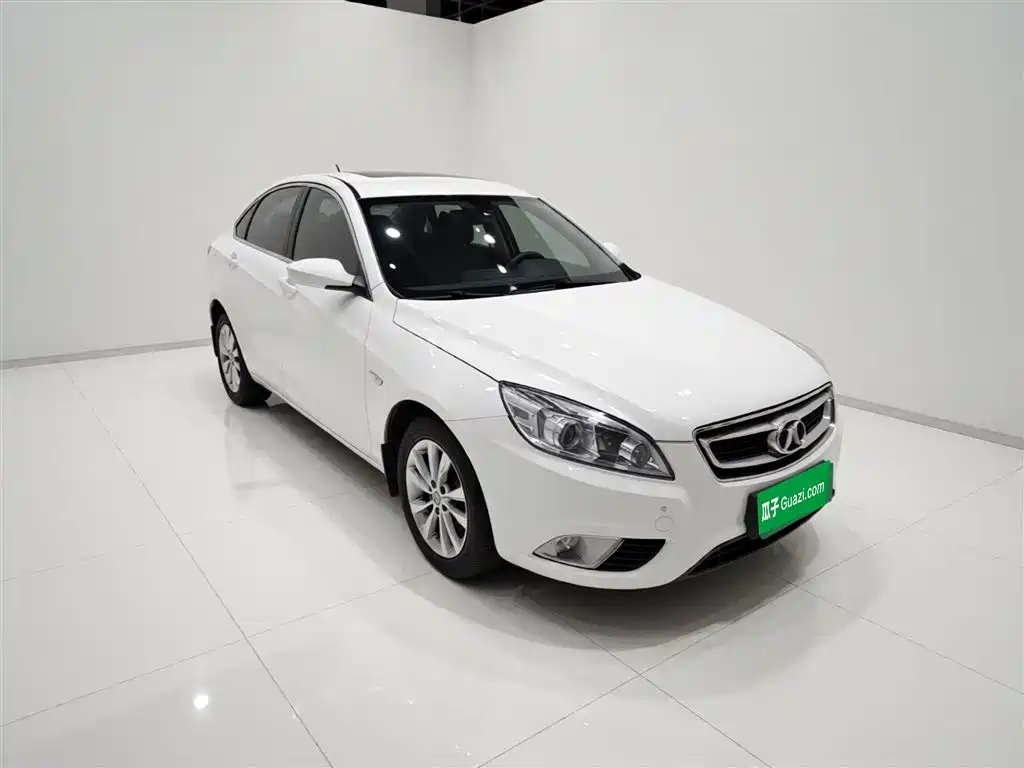 Senova D50 1.5 L Manual Comfort