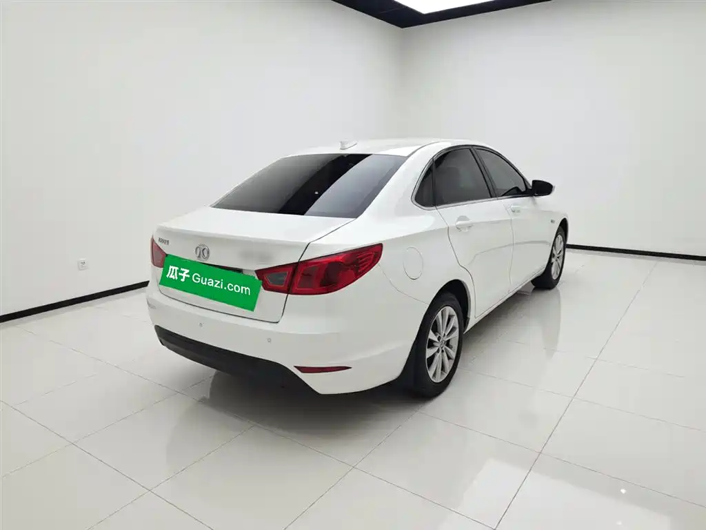 Senova D50 1.5 L Manual Comfort