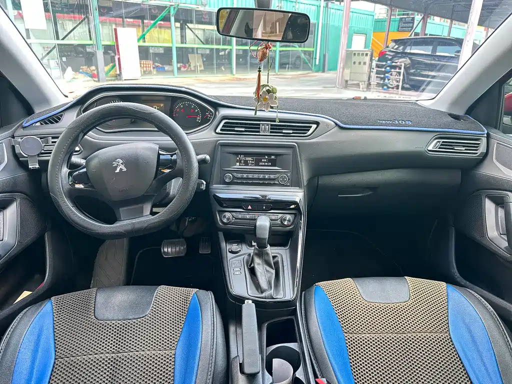 Peugeot 308 1.6 L Auto Fashion
