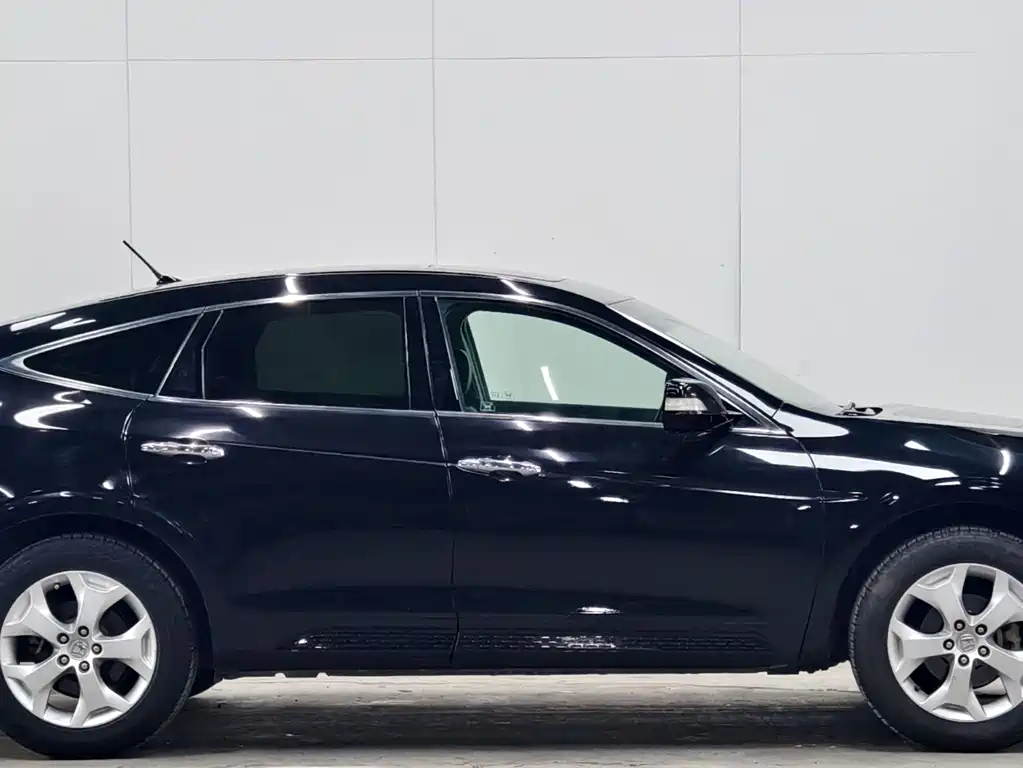 Crosstour 2.4 L Luxury