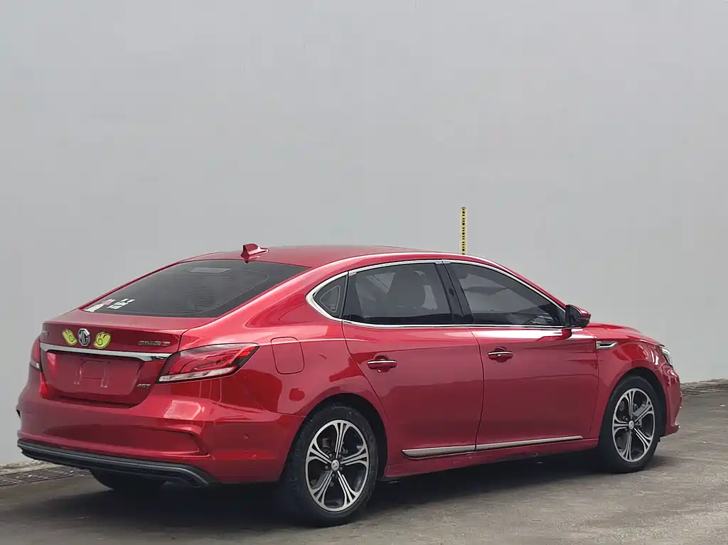 MG 6 NEV 45 T E-DRIVE Smart Drive Hybrid PILOT Super Internet