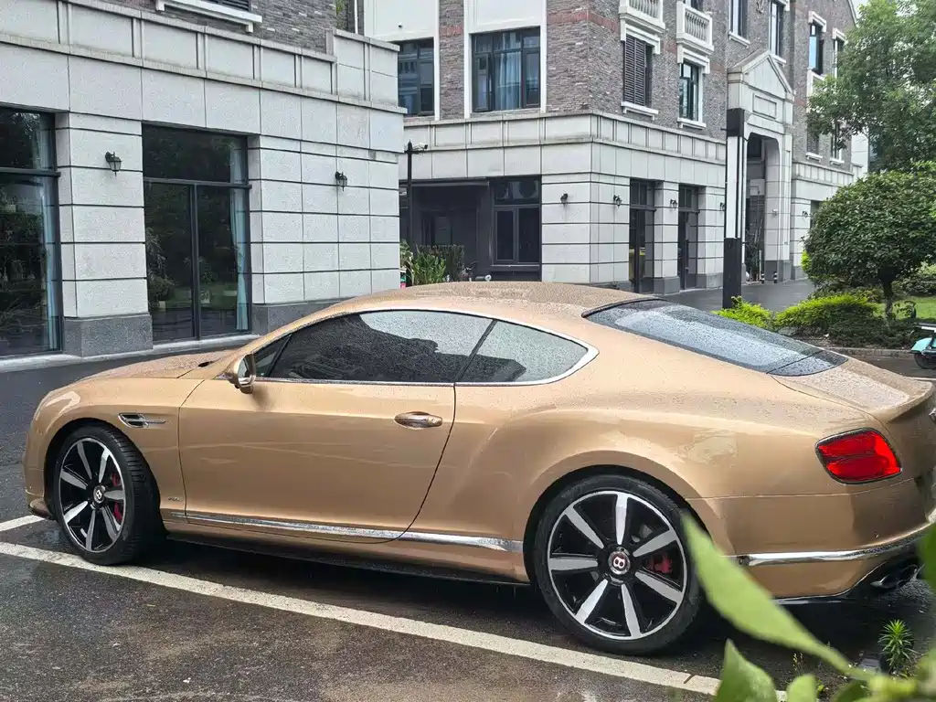 Continental GT 4.0 T GT V8 S Standard
