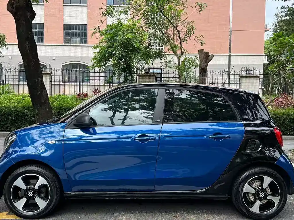 smart forfour 1.0 L 52 kW Passion