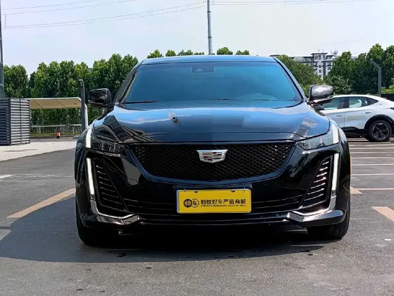 Cadillac CT5 28 T Luxury (Standard)