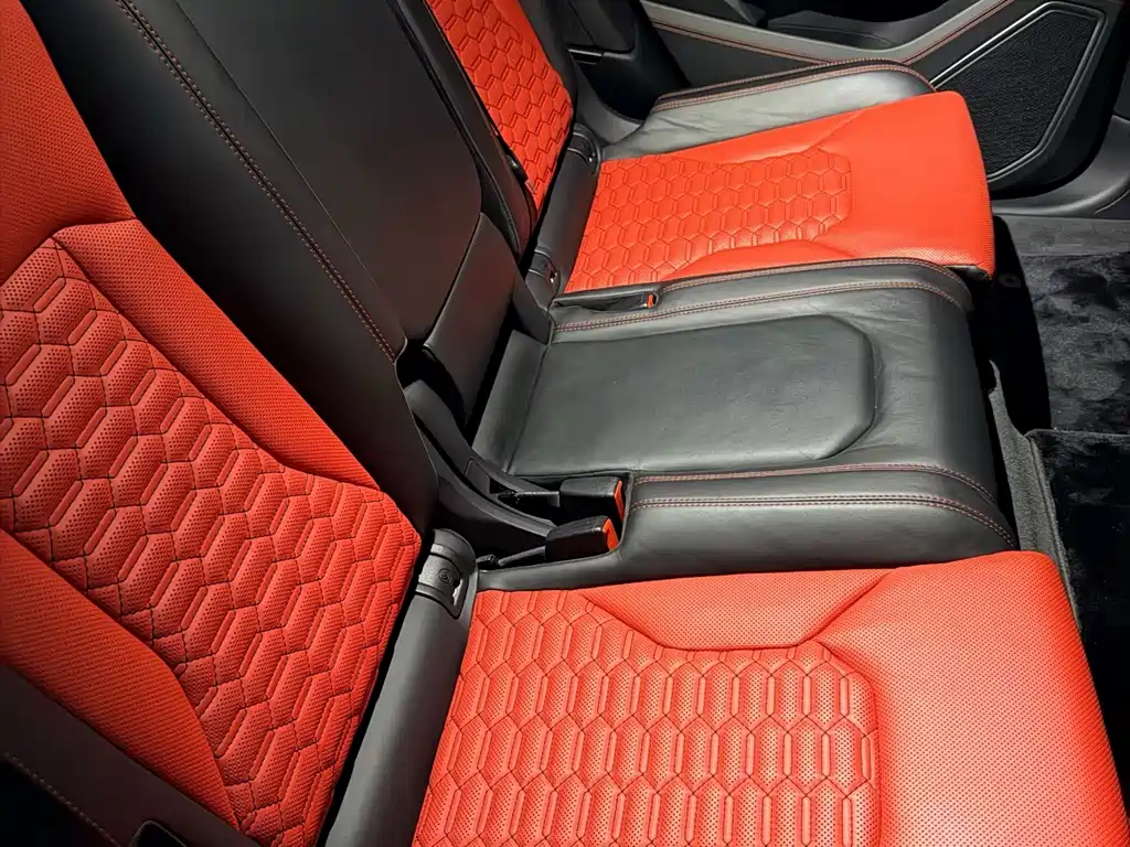 Urus 4.0 T V8