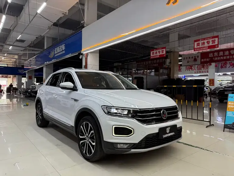 Volkswagen T-ROC 280 TSI DSG 2 WD Comfort Enjoyment PLUS
