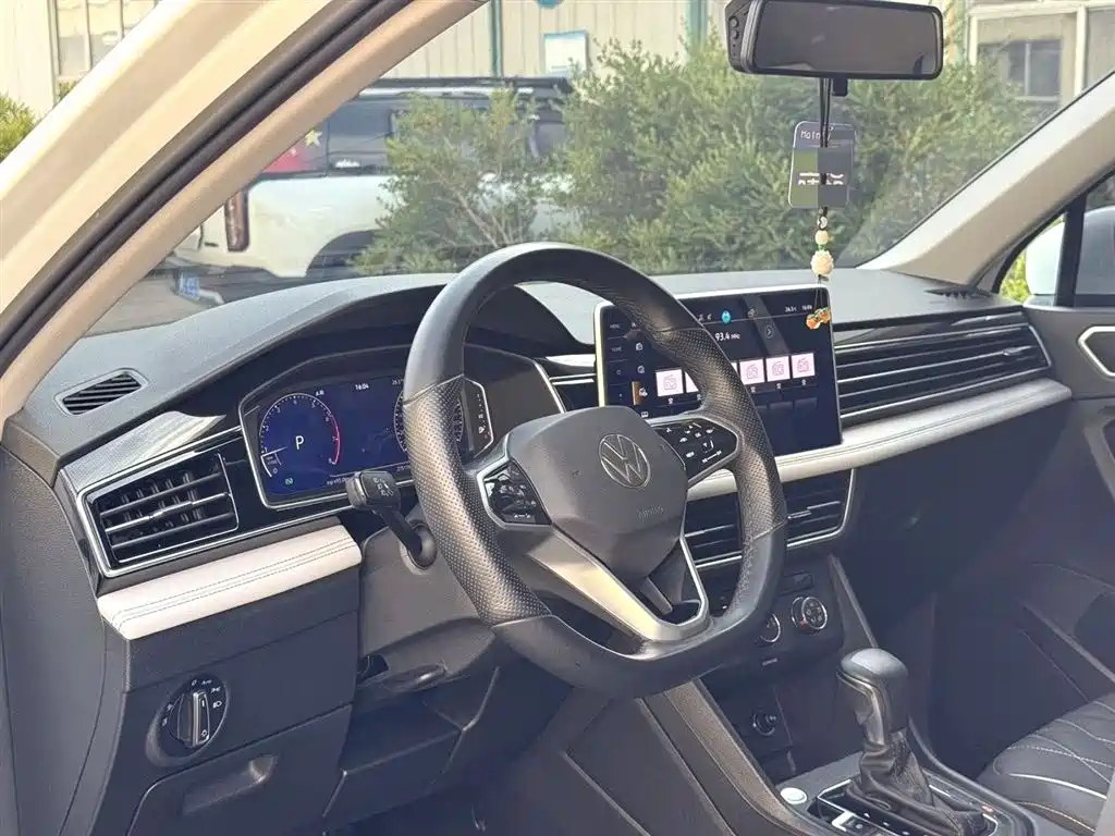Tiguan L 280 TSI Auto 2 WD Trend Creative Limited