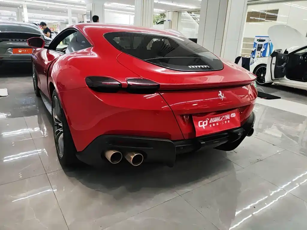 Roma 3.9 T V8