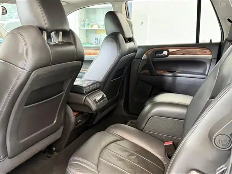 Enclave 3.6 L Flagship