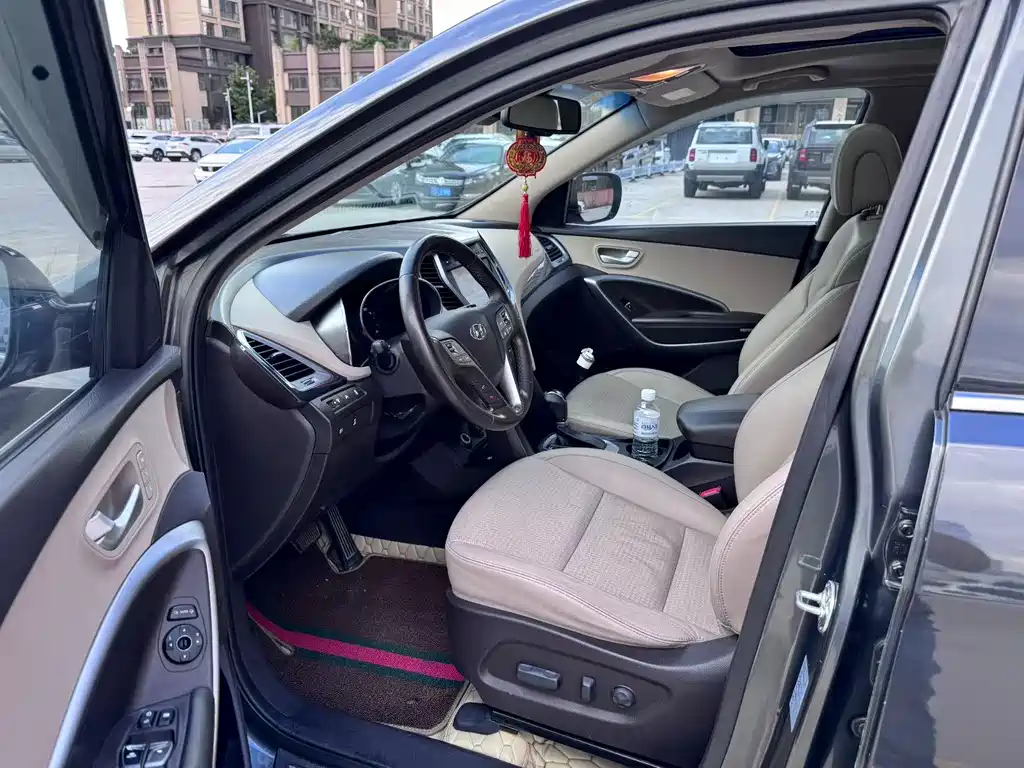 Santa Fe Facelift 2.0 T Auto 4 WD Distinguished